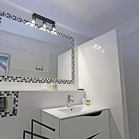 Szálloda B65 - Casa Le Ferreira In Da Luz 4*