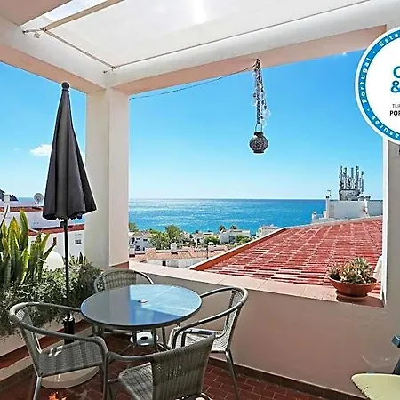 B65 - Casa Le Ferreira In Da Luz 4*